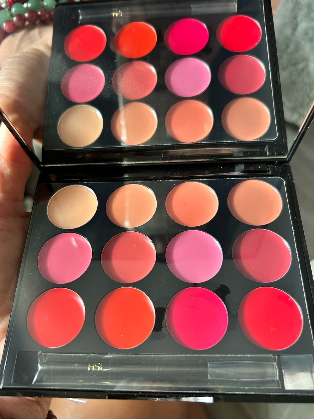 ISH Lip Color Palette - 15 Shade Nude, Pink & Red Lipsticks